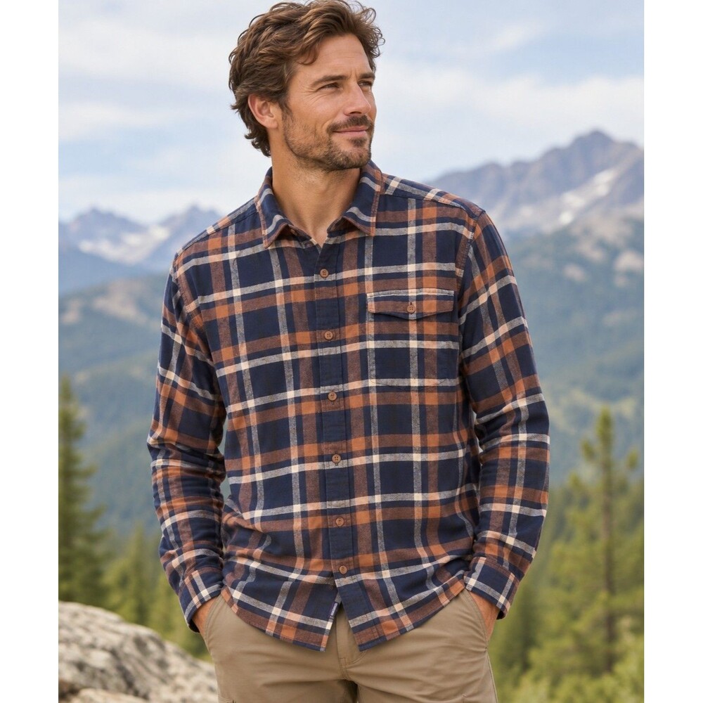Patagonia Lightweight Fjord Flannel Shirt Men’s Large Navy Brown Plaid Organic